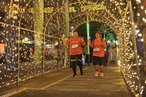 BIB: 4395, 5480
                            <button type="button" onclick="openModal(26274571)" class="btn btn-primary btn-sm float-right btn-popup" data-toggle="modal" data-target=".modal-high-quality">
                        <i class="fas fa-shopping-cart"></i> Add to Cart
                    </button>
                                            <button type="button" onclick="isThisMe(26274571, true)" class="btn btn-success btn-sm float-right btn-popup btn-isme hidden" data-toggle="tooltip" data-placement="bottom" title="นี่คือรูปของคุณใช่ไหม คลิกที่นี่เพื่อเอาเข้าอัลบั้ม">
                        <i class="fas fa-plus"></i> Add to album
                    </button>
                    <button type="button" onclick="isThisMe(26274571, false)" class="btn btn-warning btn-sm float-right btn-popup btn-isnotme hidden">
                        <i class="fas fa-ban"></i> Remove from album
                    </button>